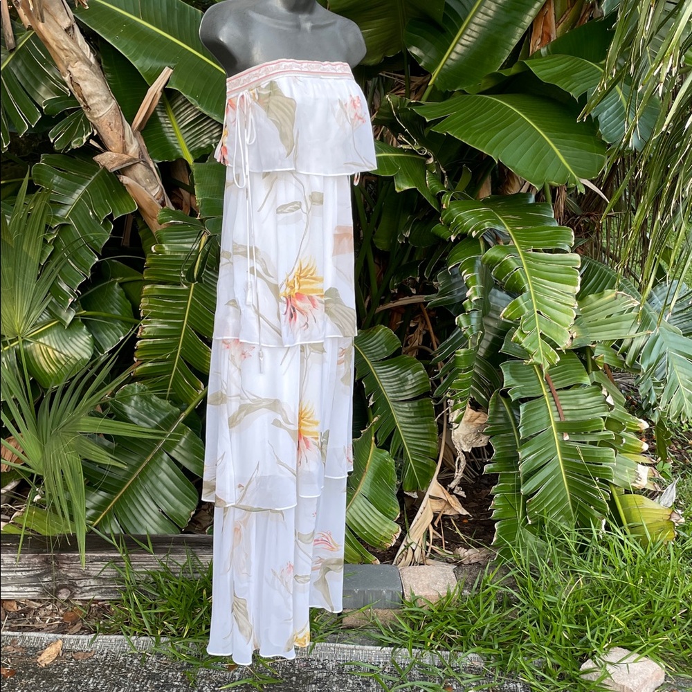 White House black market ruffled, tropical floral strapless dress